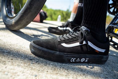 vans shoes for mountain biking|cult bmx vans old skool.